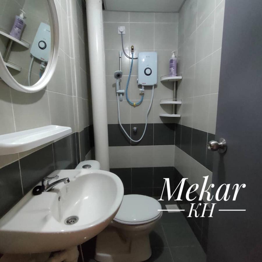 Mekar Kh Homestay 브린창 외부 사진